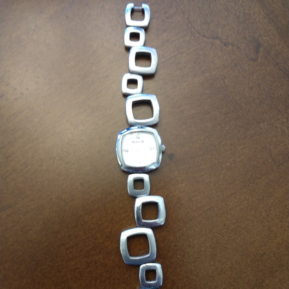 Fossil Watch - Picture 2 of 2